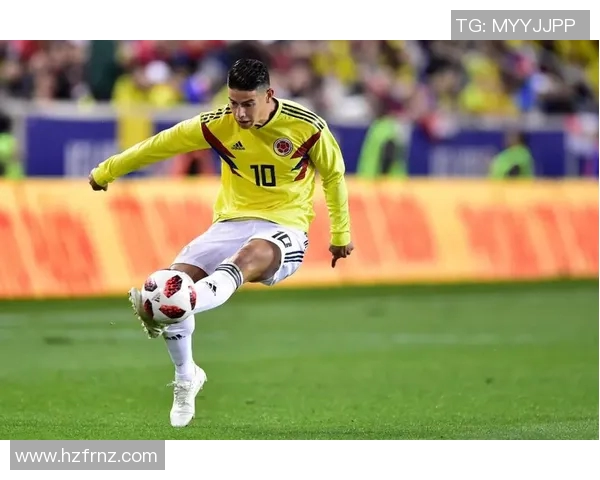 足球明星j罗的妹妹如何在体育界崭露头角引发关注与热议